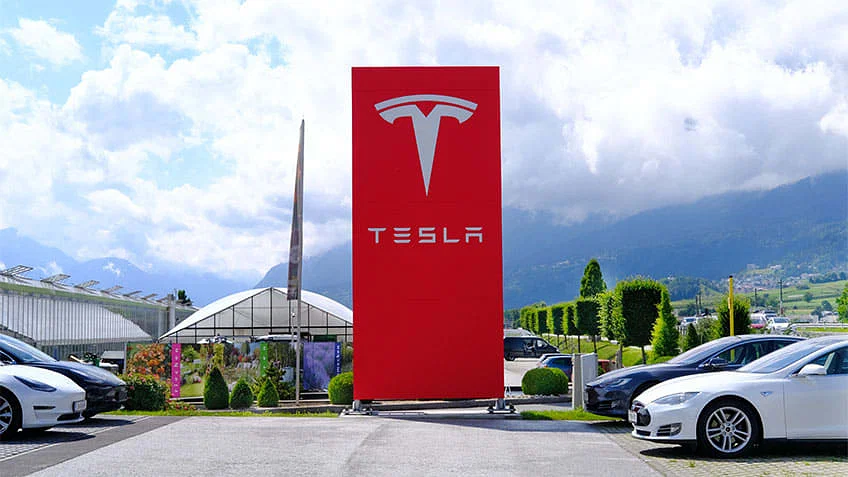 Tesla ætlar að setja FSD á markað í Kína