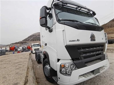 Nýr Sinotruk HOWO A7 CNG 6×4 420HP dráttarbíll HOHAN A7 6×4 dráttarvagn